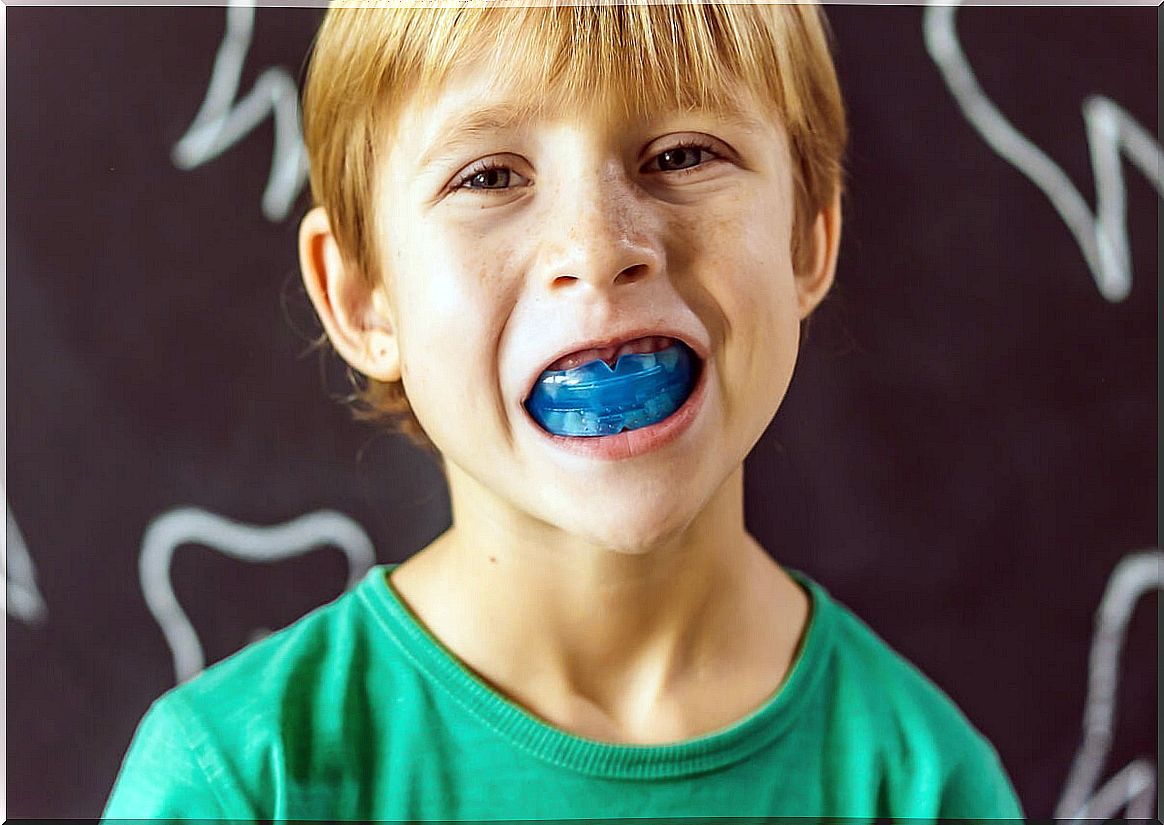 Bruxism in children: how to act if your children grind their teeth?