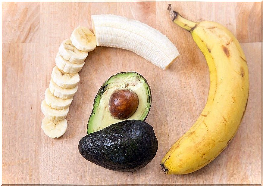 Foods that are sources of potassium