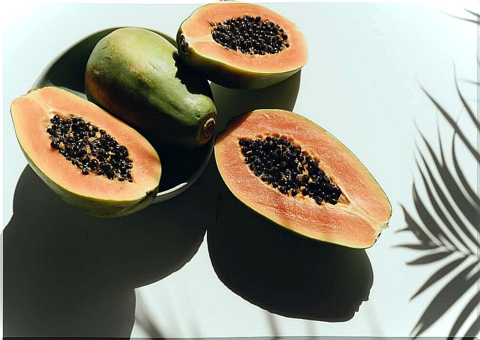 Discover the 5 great benefits of eating papaya seeds