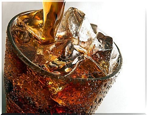 carbonated drinks produce intestinal gas