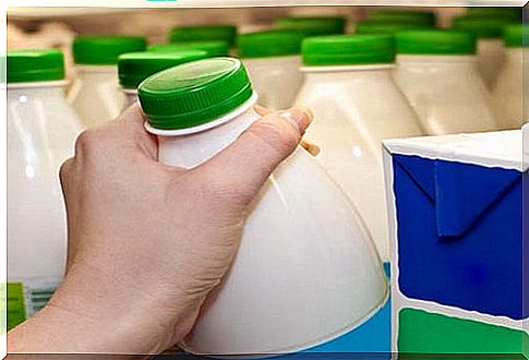 Harvard Scientific Study Recommends People to Stop Drinking Low-Fat Milk