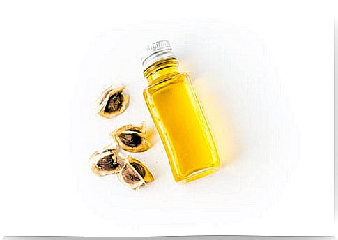 Moringa oil