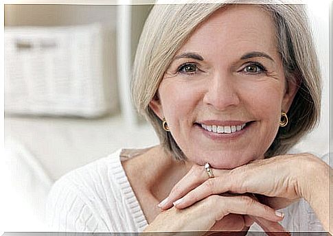 Reduce symptoms of menopause with these foods