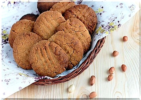 peanut butter stuffed cookie